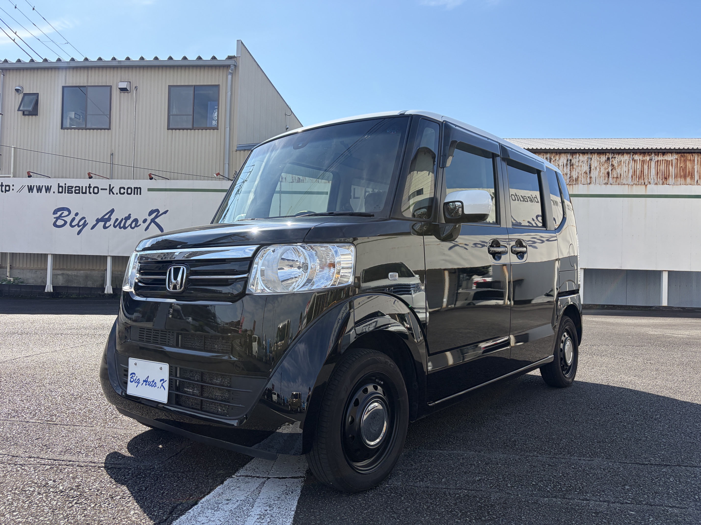 「この一台だ」と思える出会いを、沼津で。中古車選びから購入相談、下取りまで、あなたに合ったカーライフを一緒に見つけます。